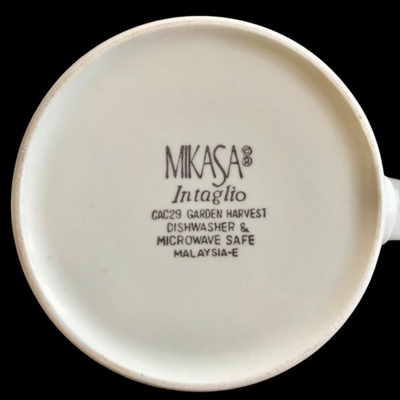 MIKASA Intaglio Garden Harvest Flat Cup and Saucer Set - Picture 4 of 6
